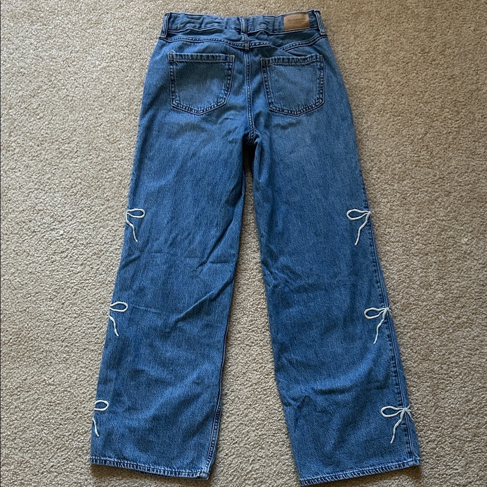 Abercrombie Kids Blue Flare Jeans with Bow Details - Picture 4 of 6